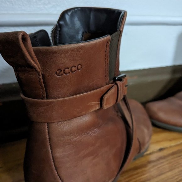 Ecco booties - Picture 2 of 7